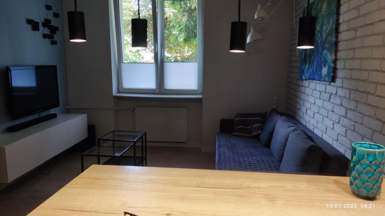 Be My Guest- Fontany Luxury Apartment Metro Wi-Fi Free Parking Zone ワルシャワ エクステリア 写真